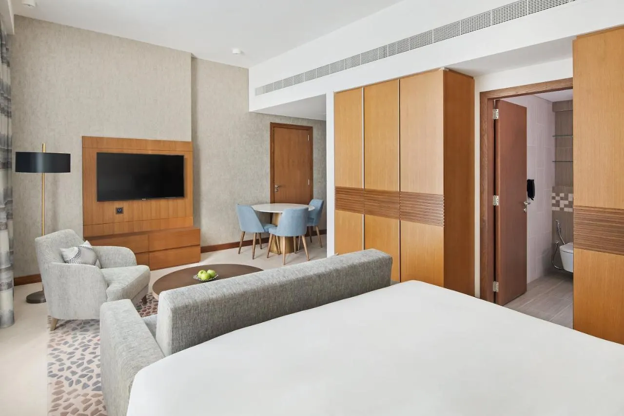 Staybridge Suites Dubai Al-Maktoum Airport By Ihg 4*,  United Arab Emirates
