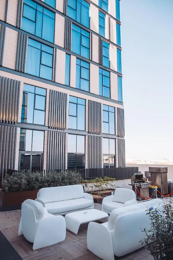 Staybridge Suites Dubai Al-Maktoum Airport By Ihg Aparthotel