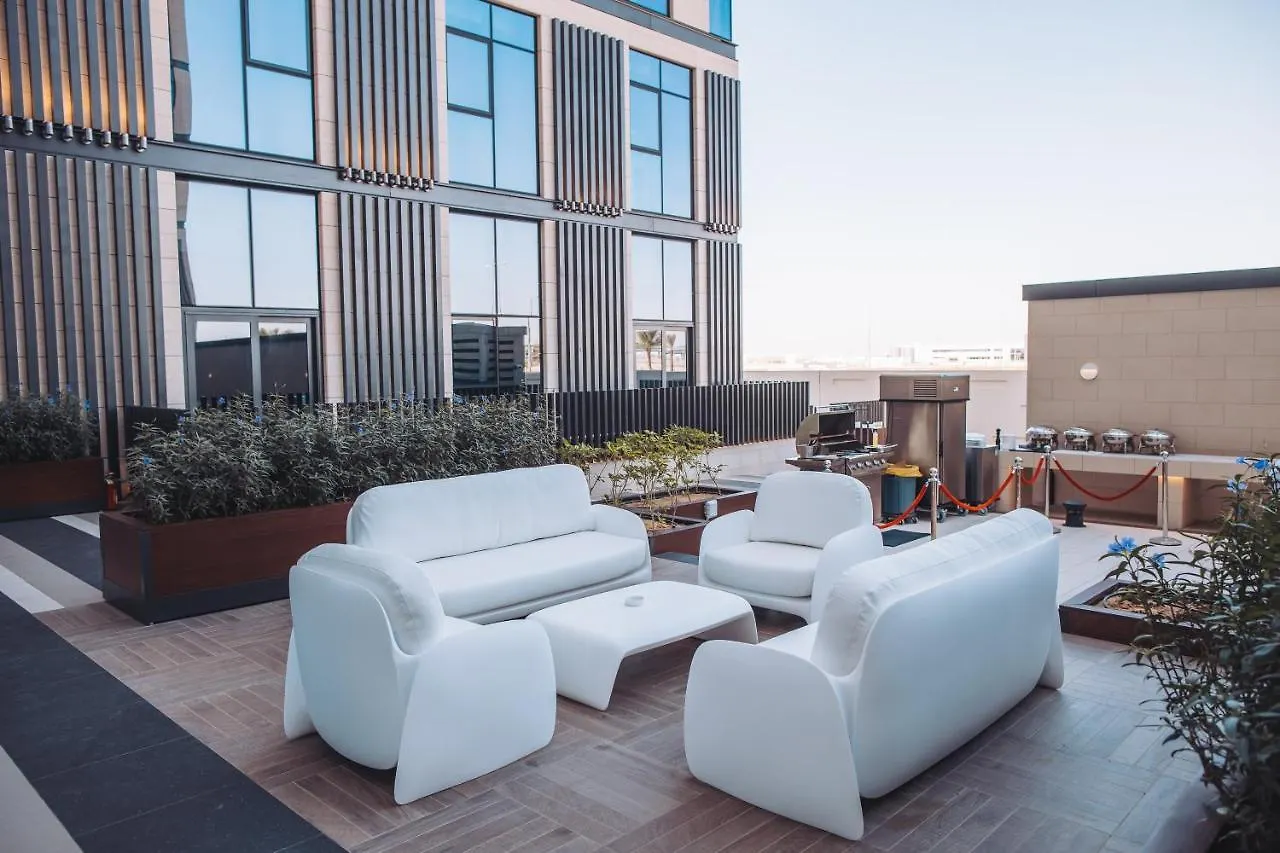 Staybridge Suites Dubai Al-Maktoum Airport By Ihg