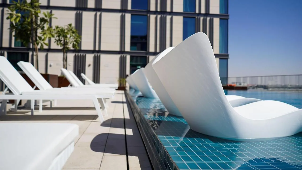Aparthotel Staybridge Suites Dubai Al-Maktoum Airport By Ihg